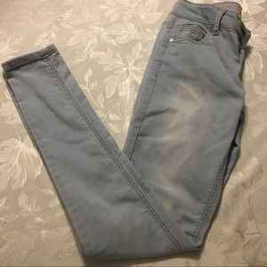 SUPER SOFT and comfortable light Blue Jeans!
